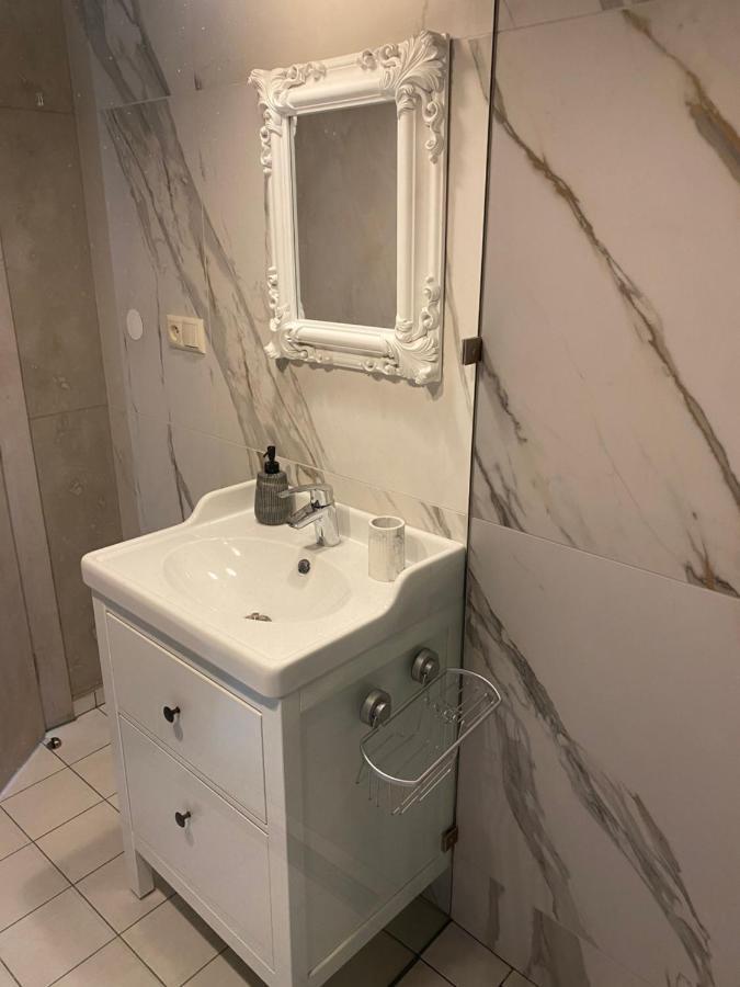 Útulný apartmán v blízskom centre mesta Bardejov Esterno foto